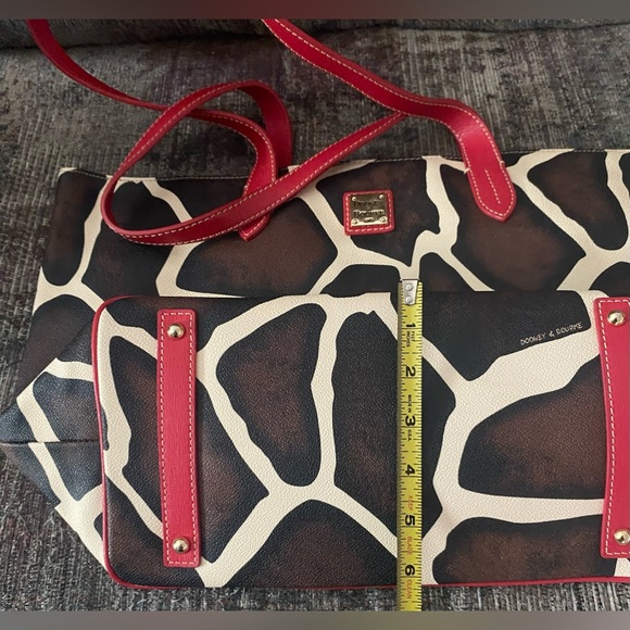 Dooney & Bourke giraffe print tote with red strap. - Picture 14 of 15